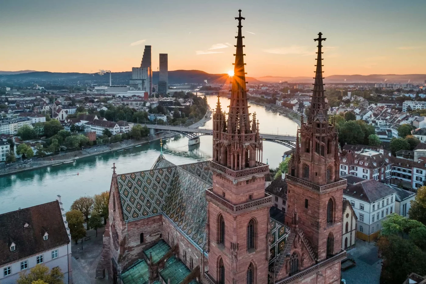 Basler Münster mit Blick über den Rhein